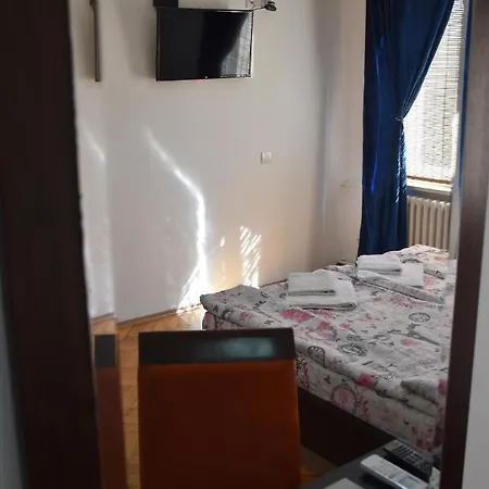 Hostel Exit Labirint Centar